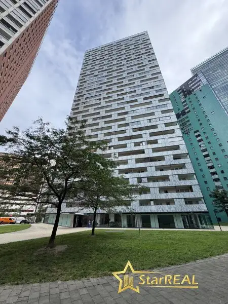 20. STOCK! TOP-WOHNUNG IM DELUGAN MEISSL TOWER. GARAGENPLATZ VORHANDEN. Sauna und Fitnessraum im Haus.