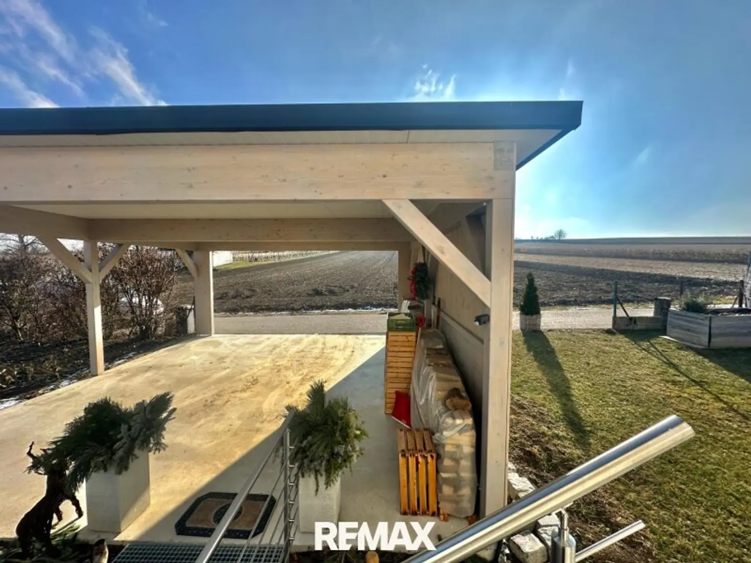 Carport