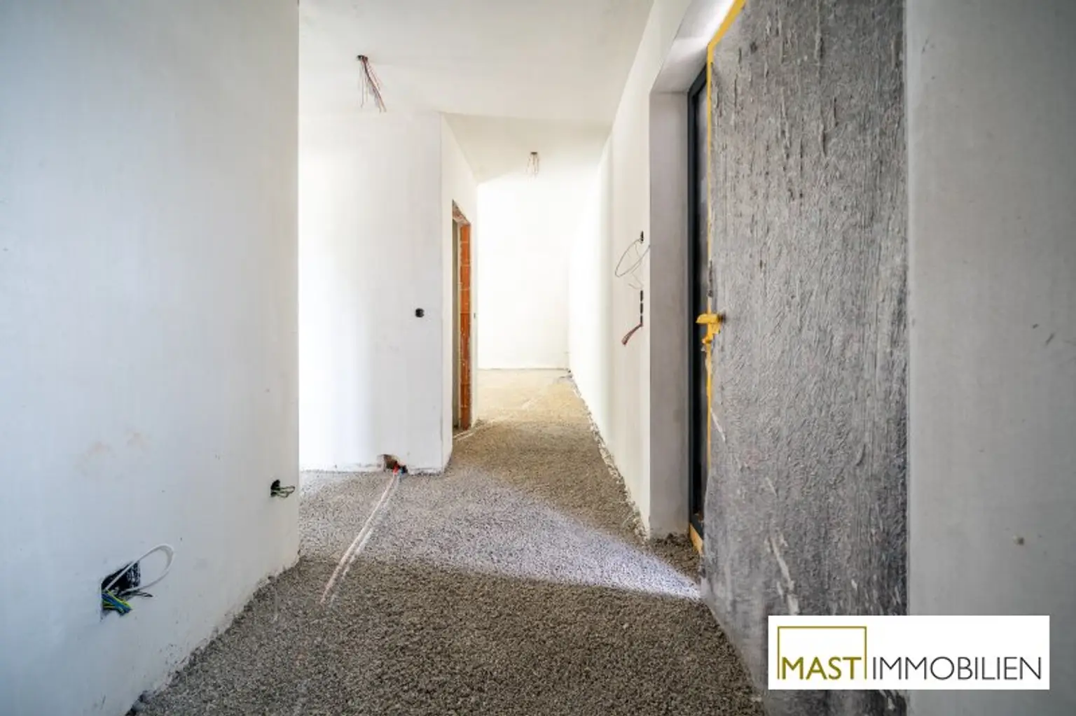 ERSTBEZUG - Modernes Einfamilienhaus mit 148 m² Wohnfläche, Balkon, Terrasse & 2 PKW-Stellplätzen in Strasshof – belagsfertig!