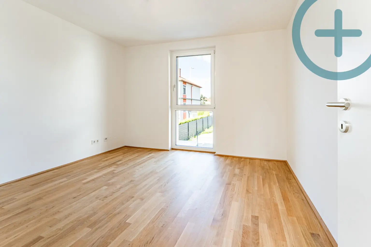 FAMILIENHIT MIT TRAUMGARTEN