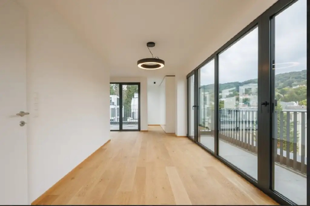 ERSTBEZUG! LUXUS VILLA 1190 MIT DEM WEITBLICK AUF DIE DÖBLINGER WEINBERGE!