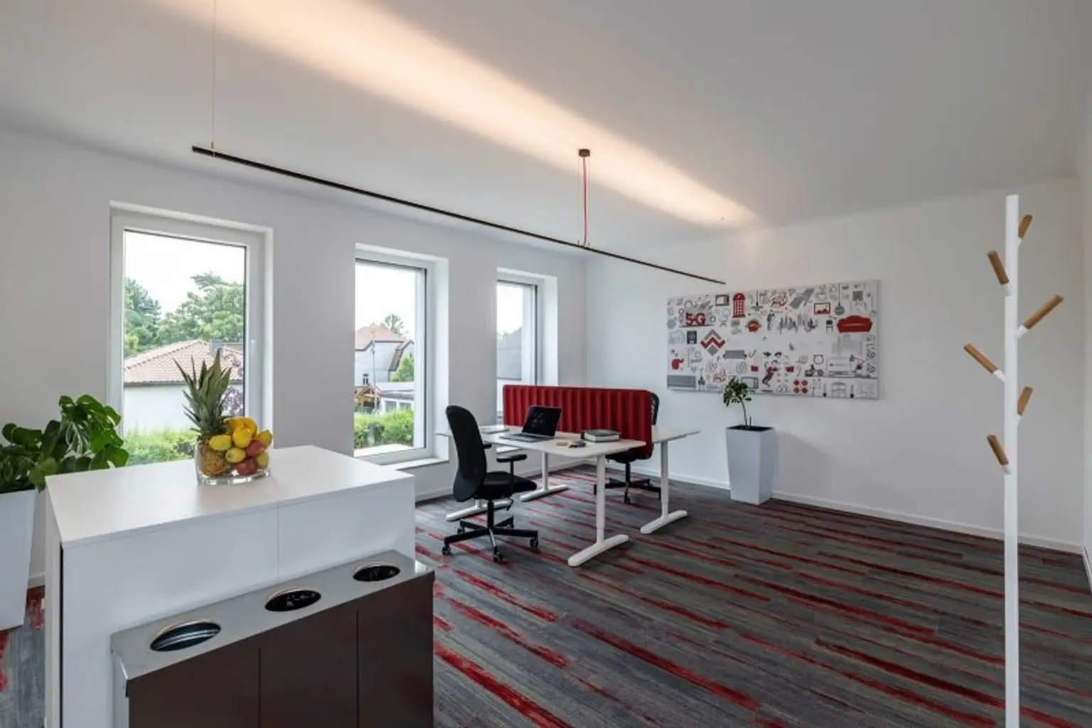 Moderne Bürohaus bzw. Praxisgemeinschaft mit Topausstattung auf Eigengrund