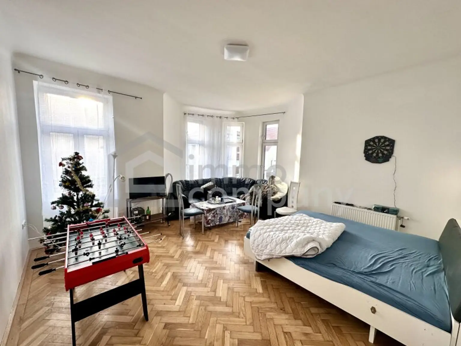 Attraktives Mehrfamilienhaus, Baugrund,  mit großem Potenzial