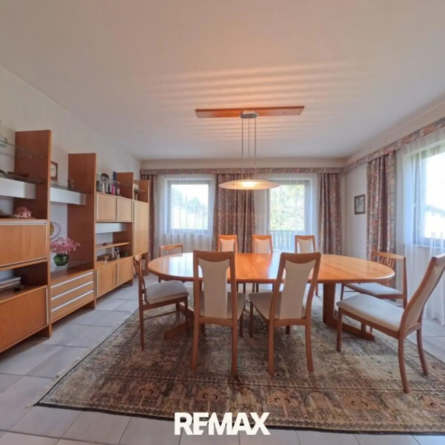 14 Esszimmer