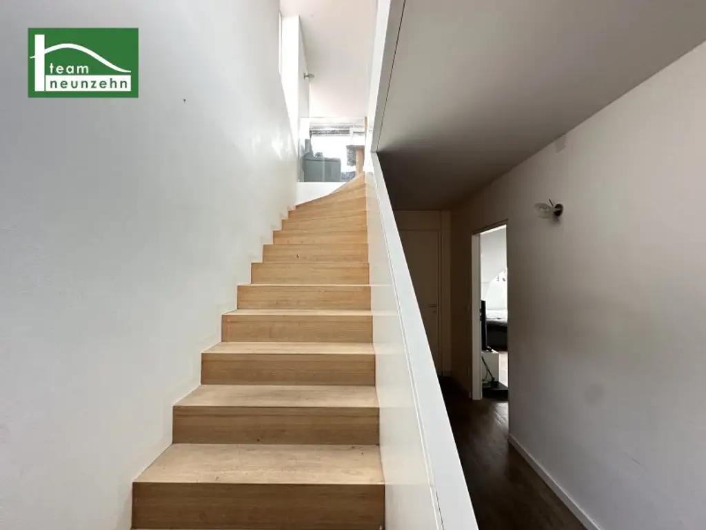 Stilvolle Dachgeschoss-Maisonette mit 3,5 Zimmern, riesiger Terrasse und WG-Eignung nahe U6 Nußdorfer Straße!