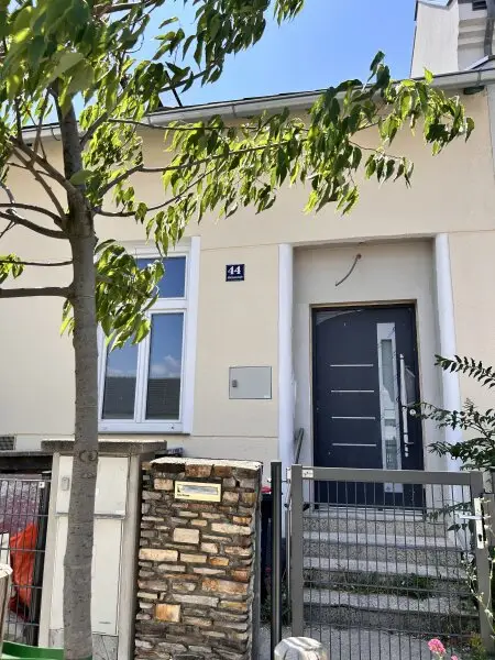 Verbringen Sie den Sommer im eigenen Traumhaus mit Garten im Weinort Gumpoldskirchen