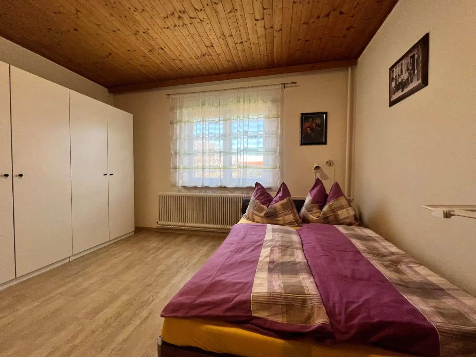 Schlafzimmer 2