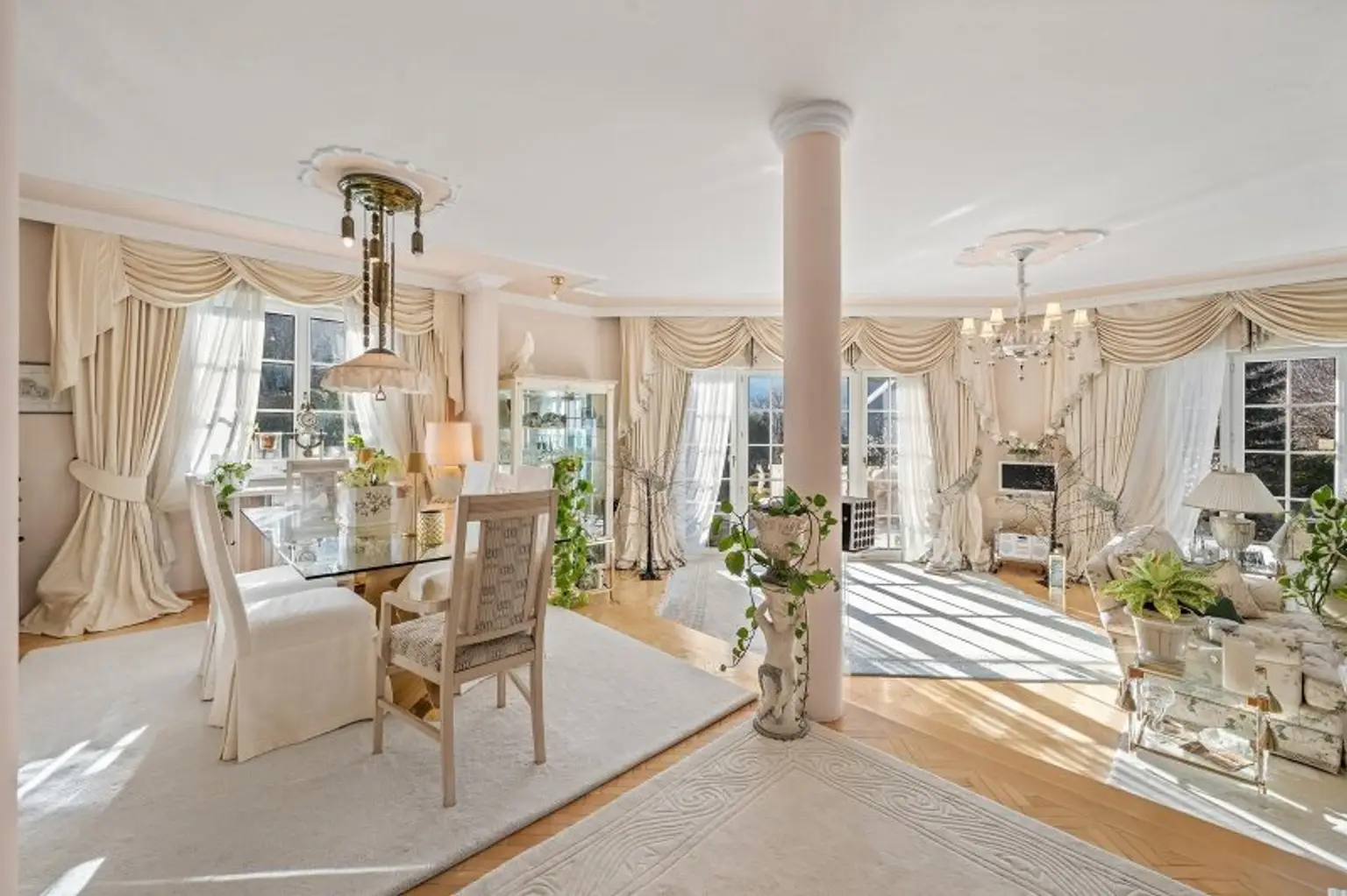 Traumliegenschaft mit großer, repräsentativer 2-Familienvilla - absolute Ruhelage - Hinterbrühl