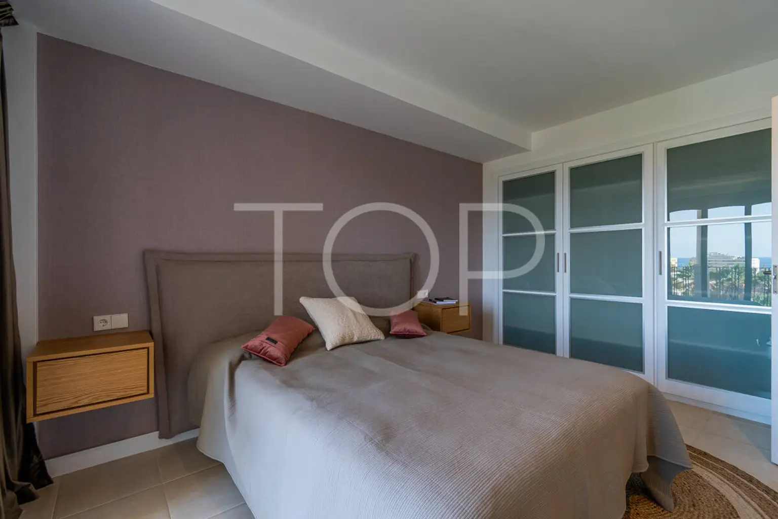 Atanaus-Los-Cristianos-Bedroom-Tenerife -4