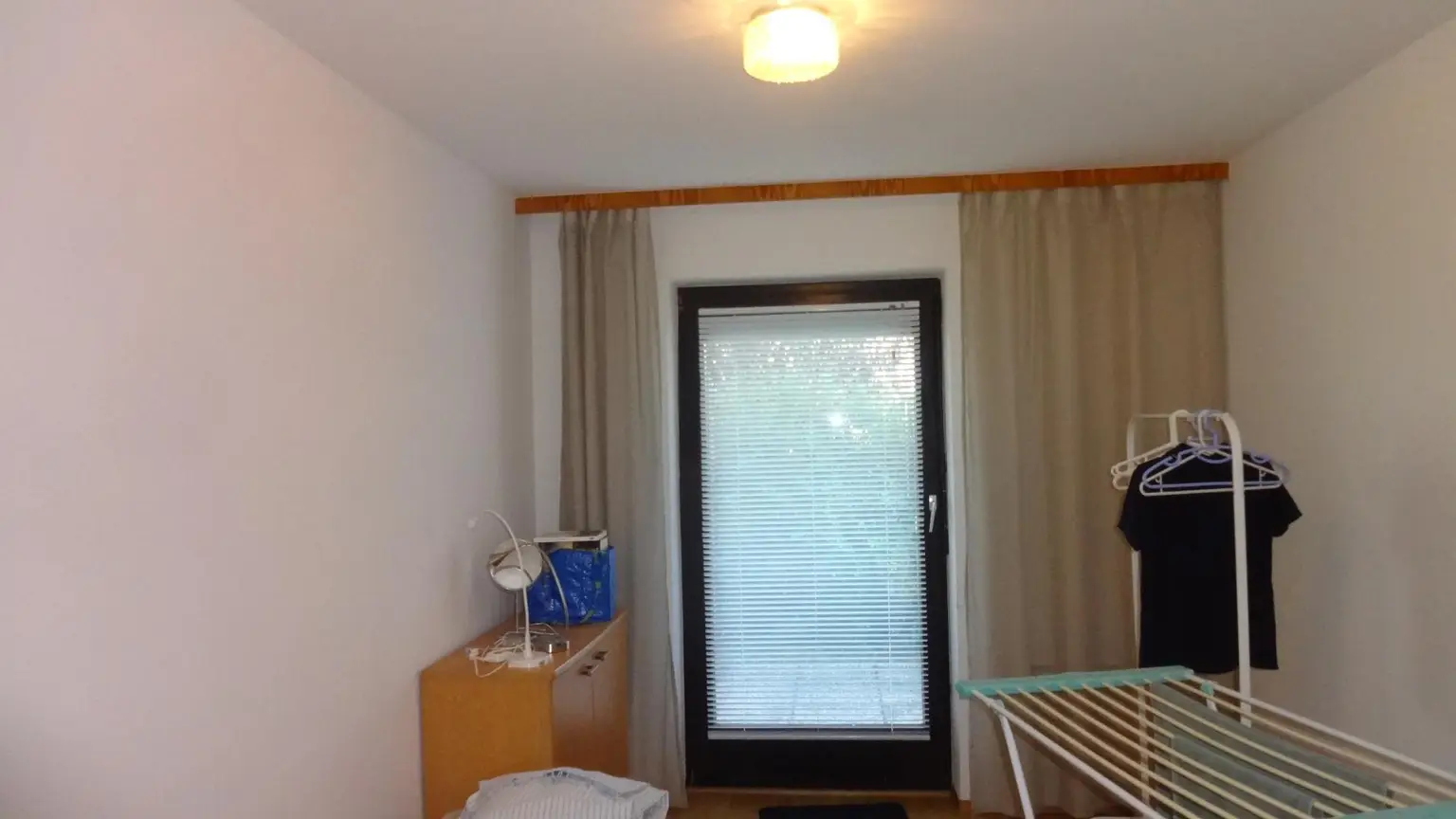 Sanierungsbedürftiges Reihenhaus mit Seeblick!