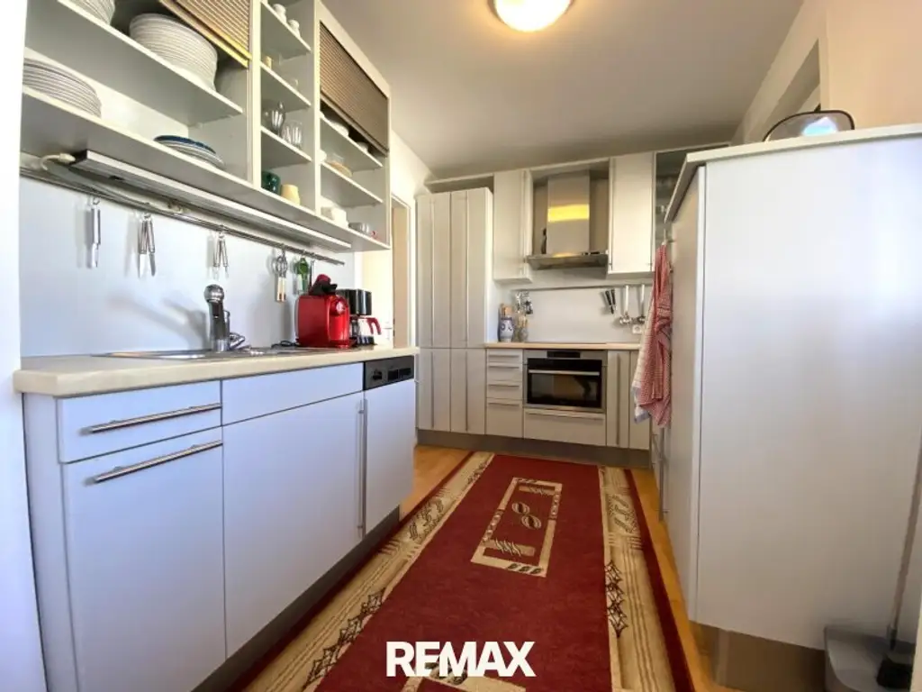 DG-Wohnung mit 2 Terrassen auf Wohnebene und phänomenalem Fernblick über Wien