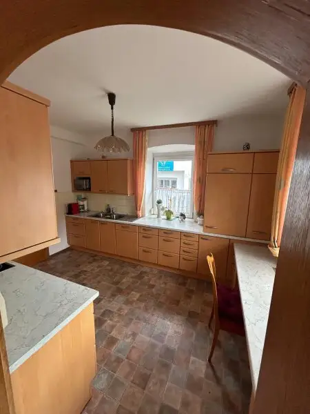 Alt aber saniertes Stadt Familienhaus – Ihr neues Zuhause für 349000 € mit Keller & Carport /  nähe medQuartier-Ärztehaus   BH & HAK Feldkirchen