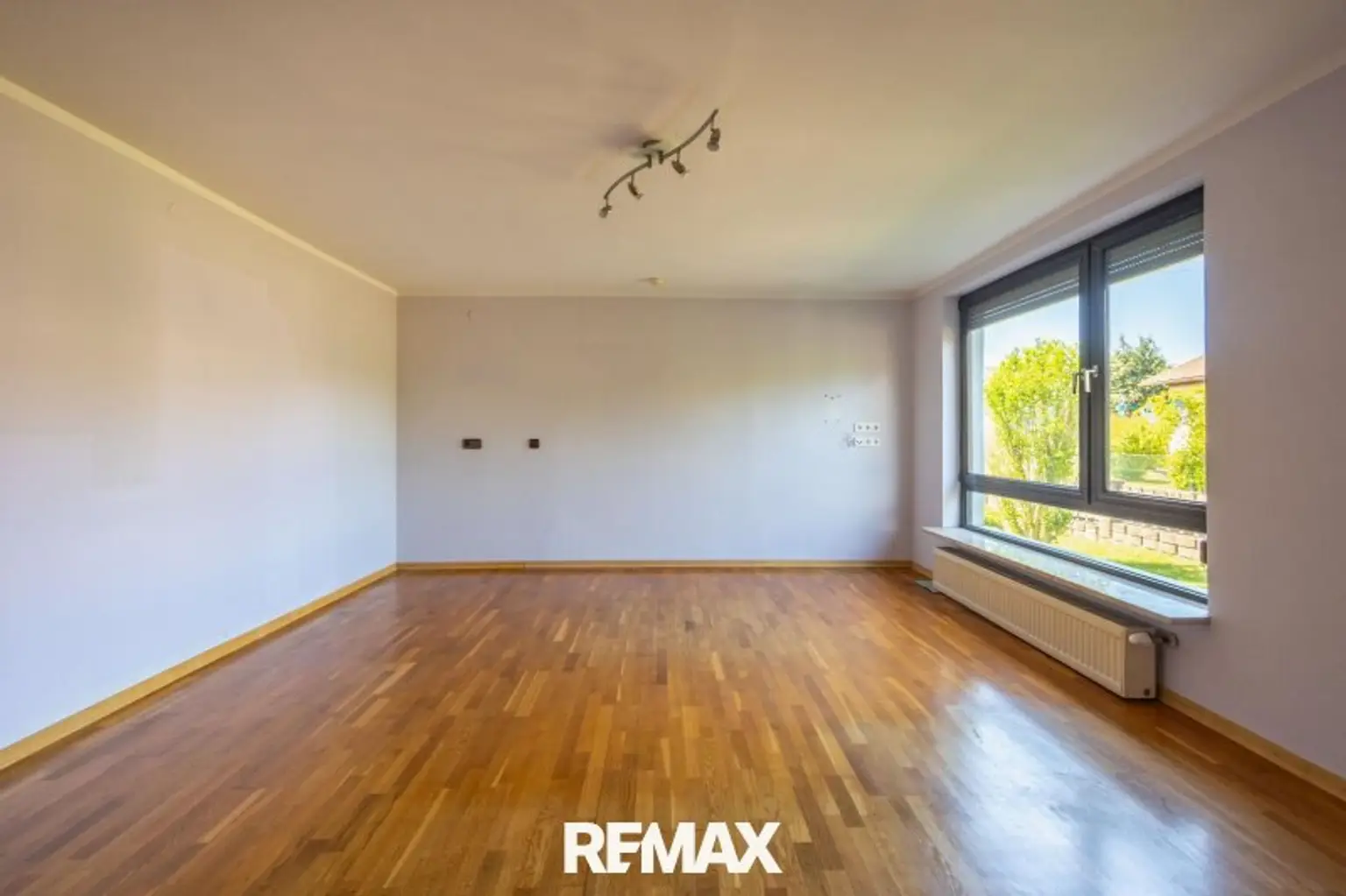 RE/MAX-Pro
