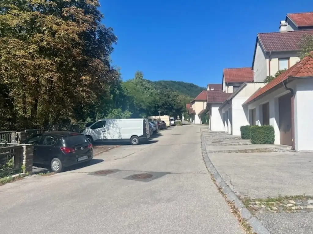 Traumhafte 2-Zimmer-Terrassenwohnung mit Donaublick+Garage+Garten!