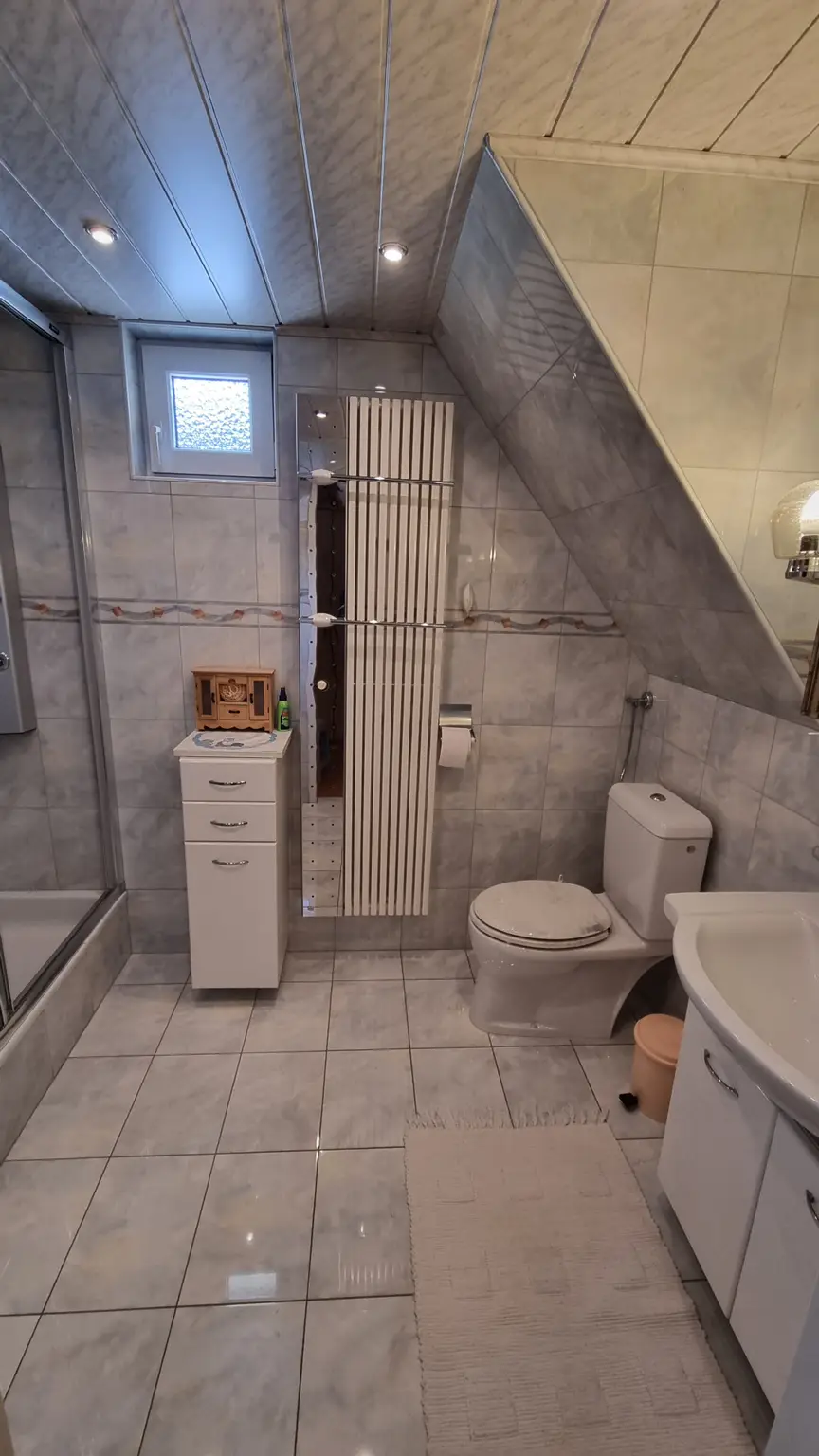 Badezimmer EG