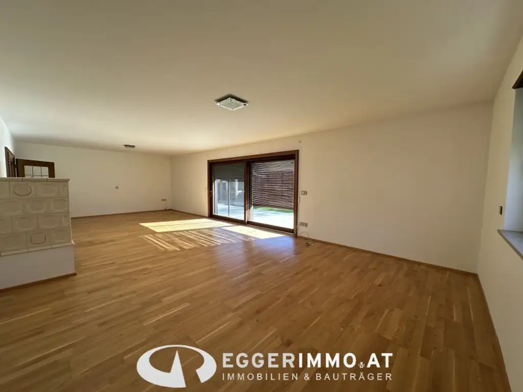 Spacious Detached House with Garconniere in Country House Style with Large Garden for Rent