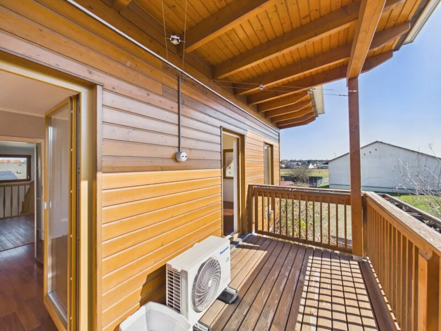 Idyllisches Einfamilienhaus in Gänserndorf: 5 Zimmer, Pool, Balkon & mehr!