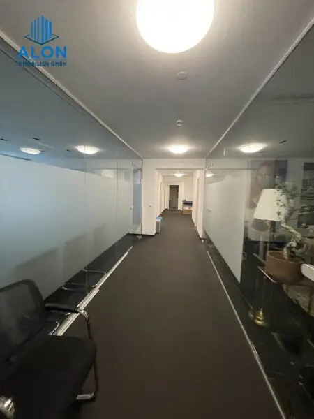 Büro- Fläche im Gemeinschaftsbüro