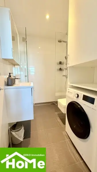 Moderne Dachwohnung auf 2 Etagen und 26m2 Terrasse