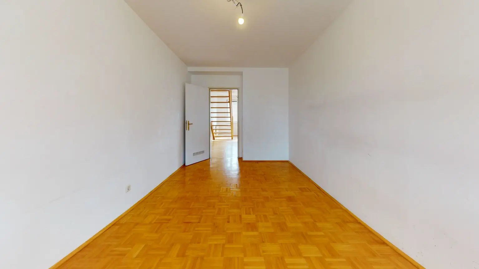 Schlafzimmer (2)