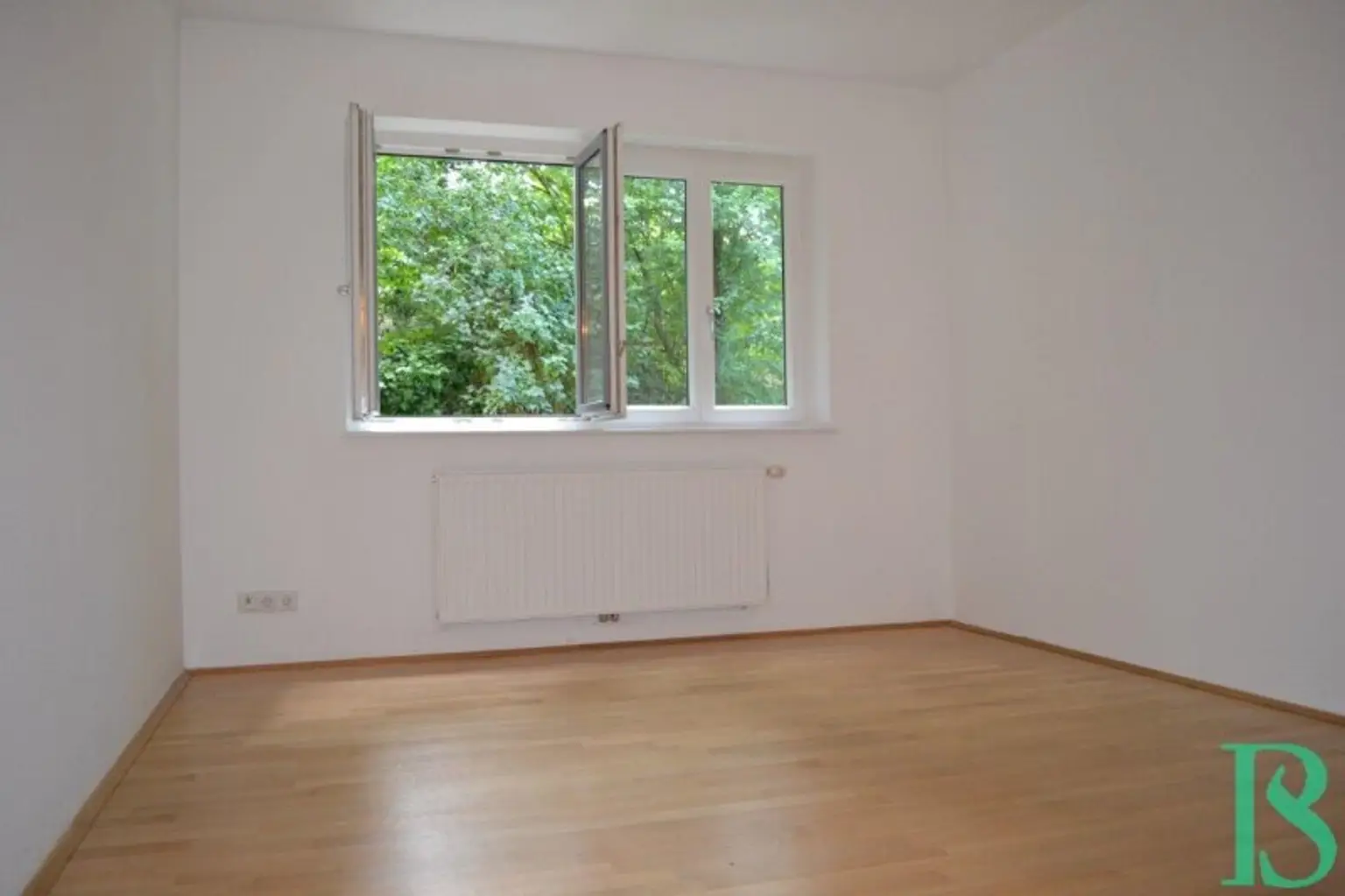 Exklusive Lage beim Küniglberg! Terrassenwohnung - Sonne, Wiese, Ruhe!