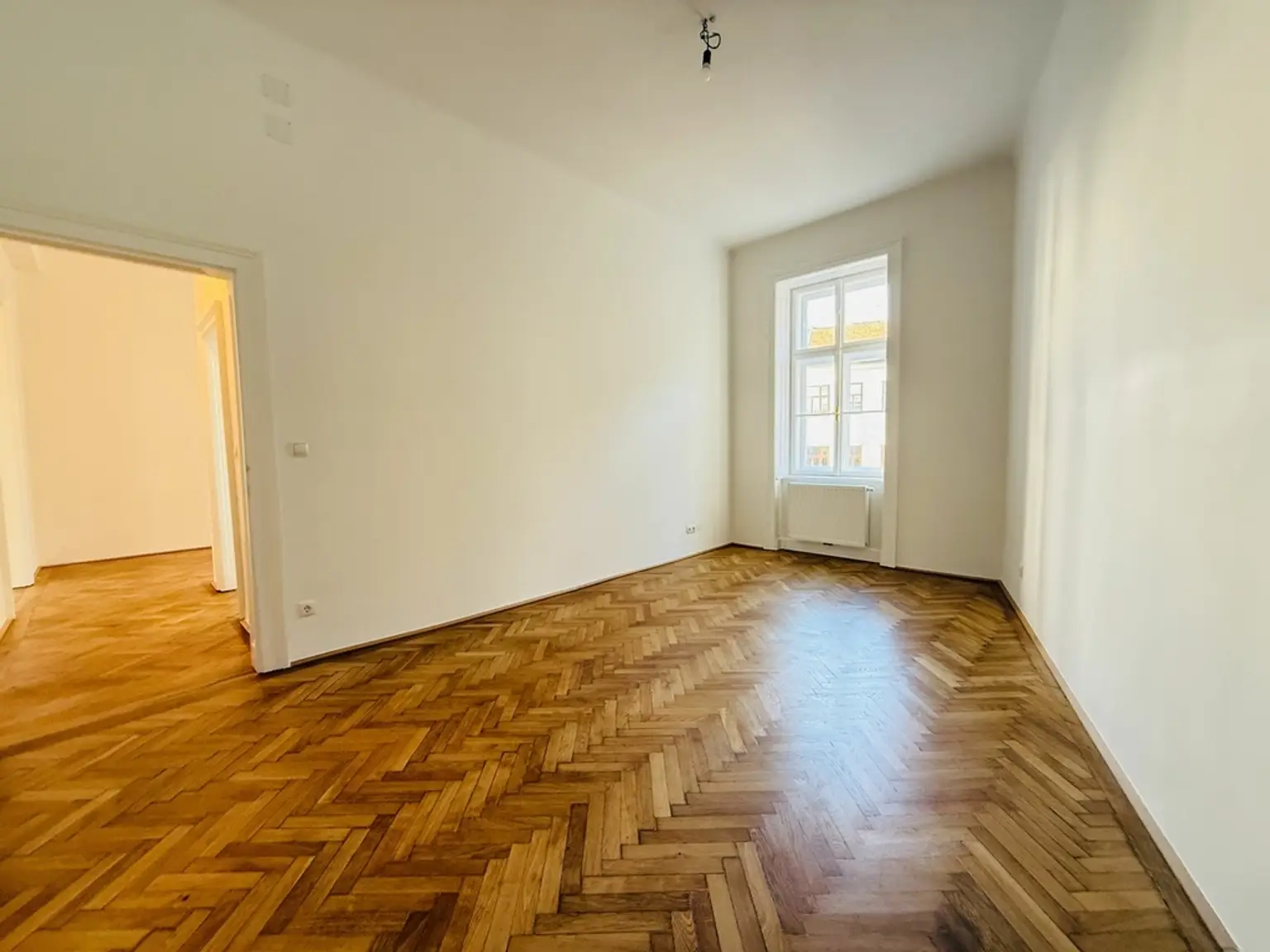 RUHELAGE | PERFEKTE 3 ZIMMER | TRAUMHAFTER ALTBAU | U-BAHN NÄHE