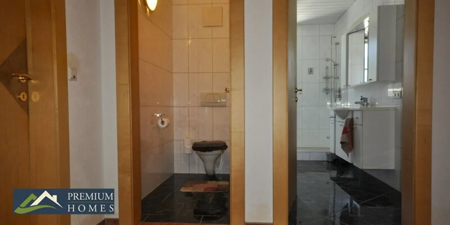 FÜGENBERG - Es erwartet Sie eine Doppelhaushälfte in Aussichtslage - 5 Zimmer, Garten & 2 Balkone!