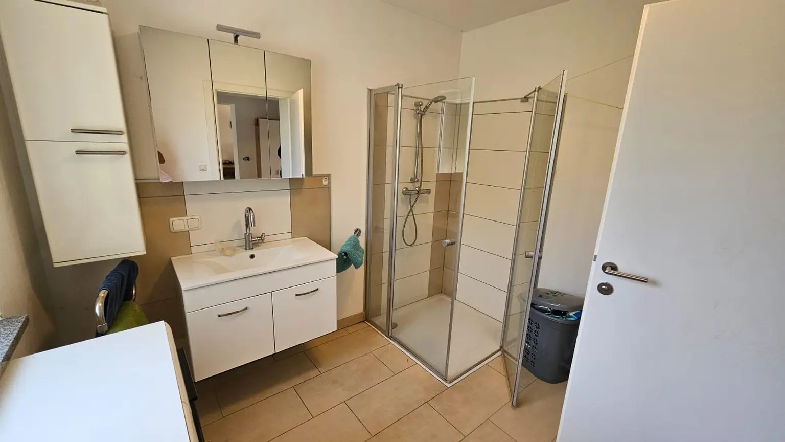 Innviertel-Highlight! Schöner neuwertiger Bungalow mit gr. Garage und schönem Garten in Eggerding nahe Andorf und Schärding zu verkaufen!