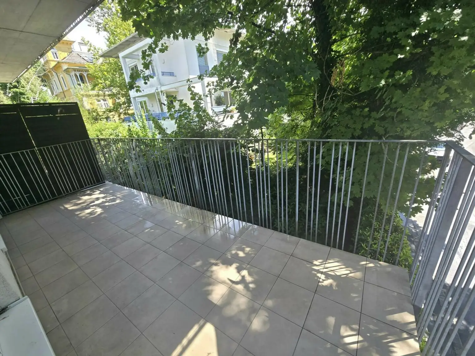 Entzückende Dreizimmerwohnung mit Balkon!