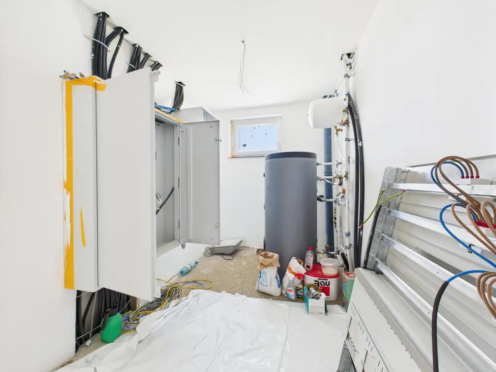 Luxus trifft Technik: Erstbezug mit hochwertiger Ausstattung, Smart Home & Salzwasserpool in Wels-West