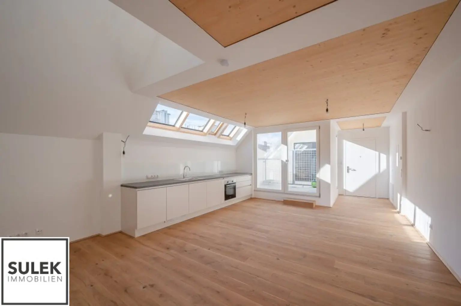 Dachgeschoßwohnung im Herzen des 2. Bezirks – 72 m² Wohnkomfort