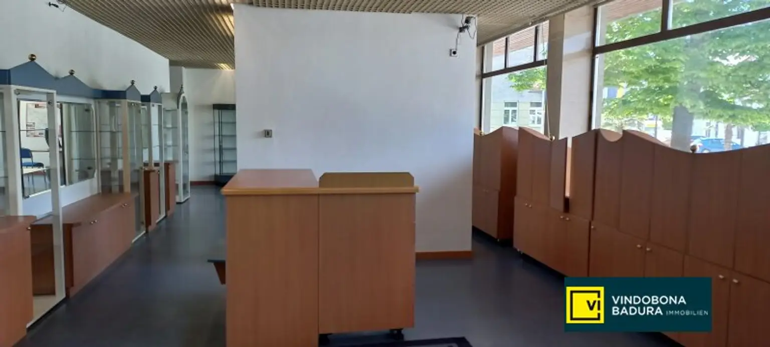 Großzügiges Geschäftslokal im Zentrum von Fischamend