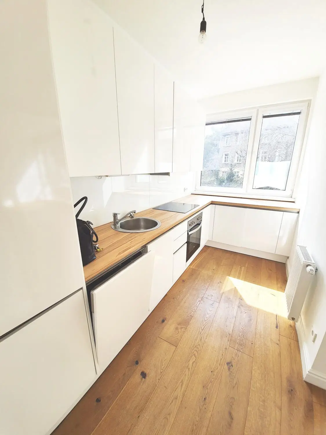 Moderne 3-Zimmer-Wohnung mit 2 Balkonen und hochwertiger Ausstattung in Glanzing