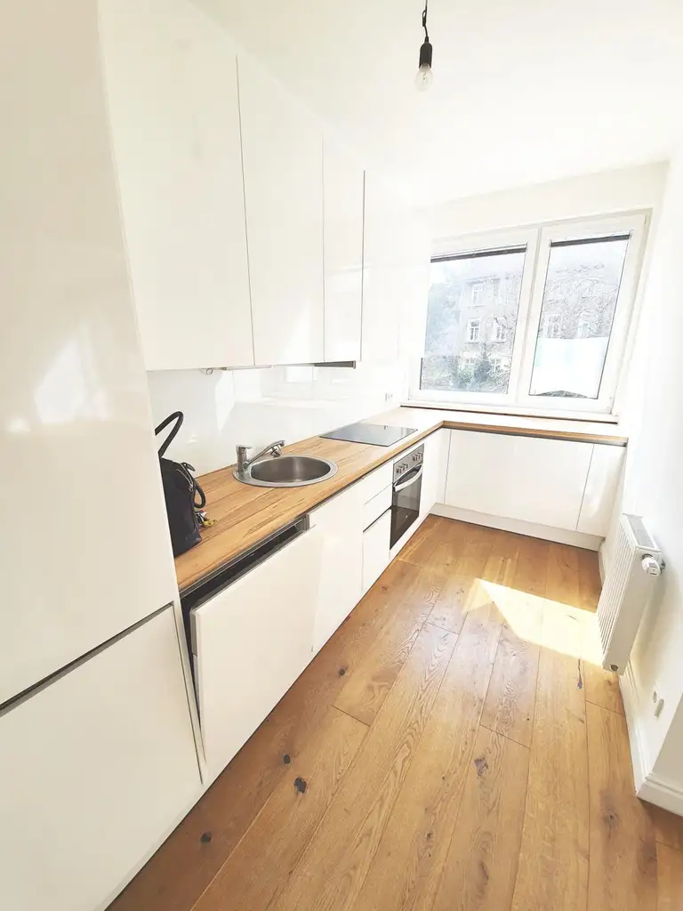 Moderne 3-Zimmer-Wohnung mit 2 Balkonen und hochwertiger Ausstattung in Glanzing