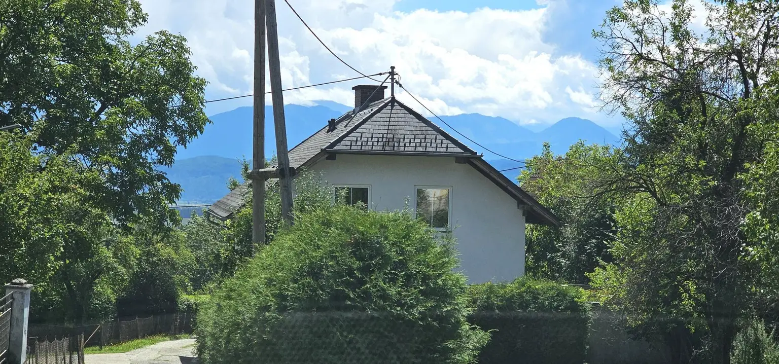 Wohnhaus in ruhiger Lage mit 2 Wohneinheiten