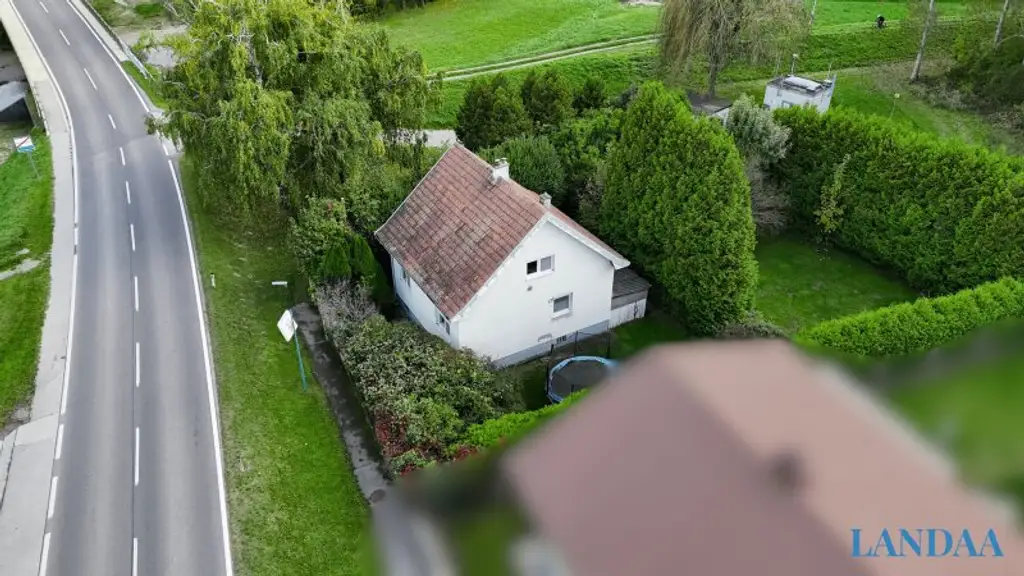 Einfamilienhaus im Grünen