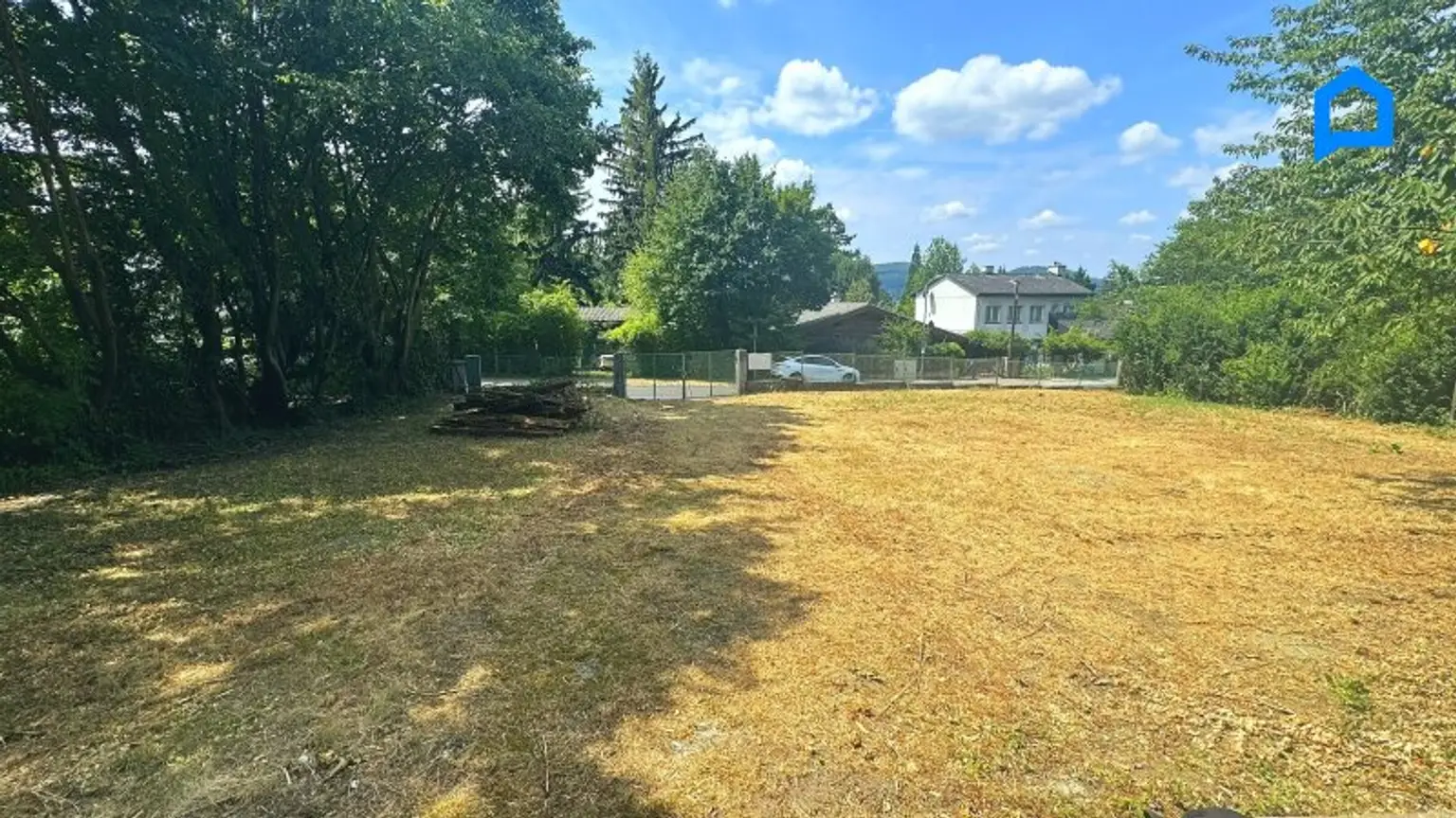 "Platz für Ihre Vision -- Baugrund ca. 952 m² -- optimale Breite u. Tiefe -- Südhang am Wolfersberg."