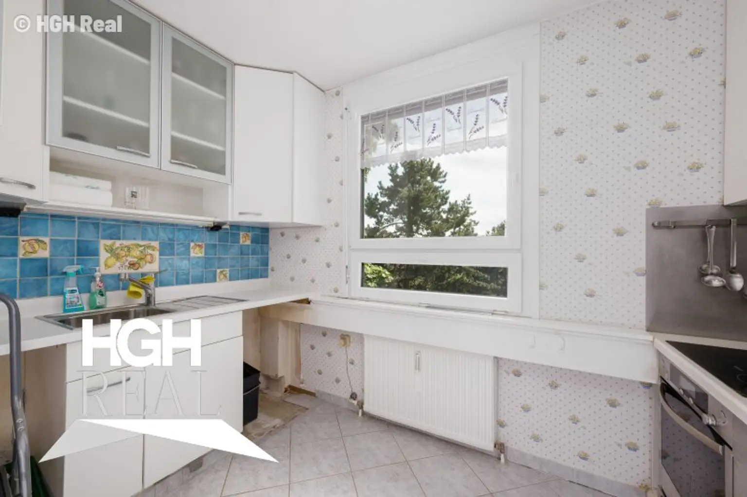 2540 Bad Vöslau Sehr helle und ruhige 4-Zimmer Wohnung mit Loggia am Waldesrand in Thermalbad-Nähe