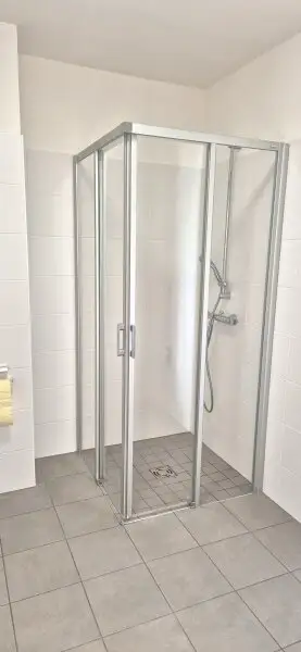 WUNDERSCHÖNER ERSTBEZUG MIT GARTEN UND SONNENTERRASSE