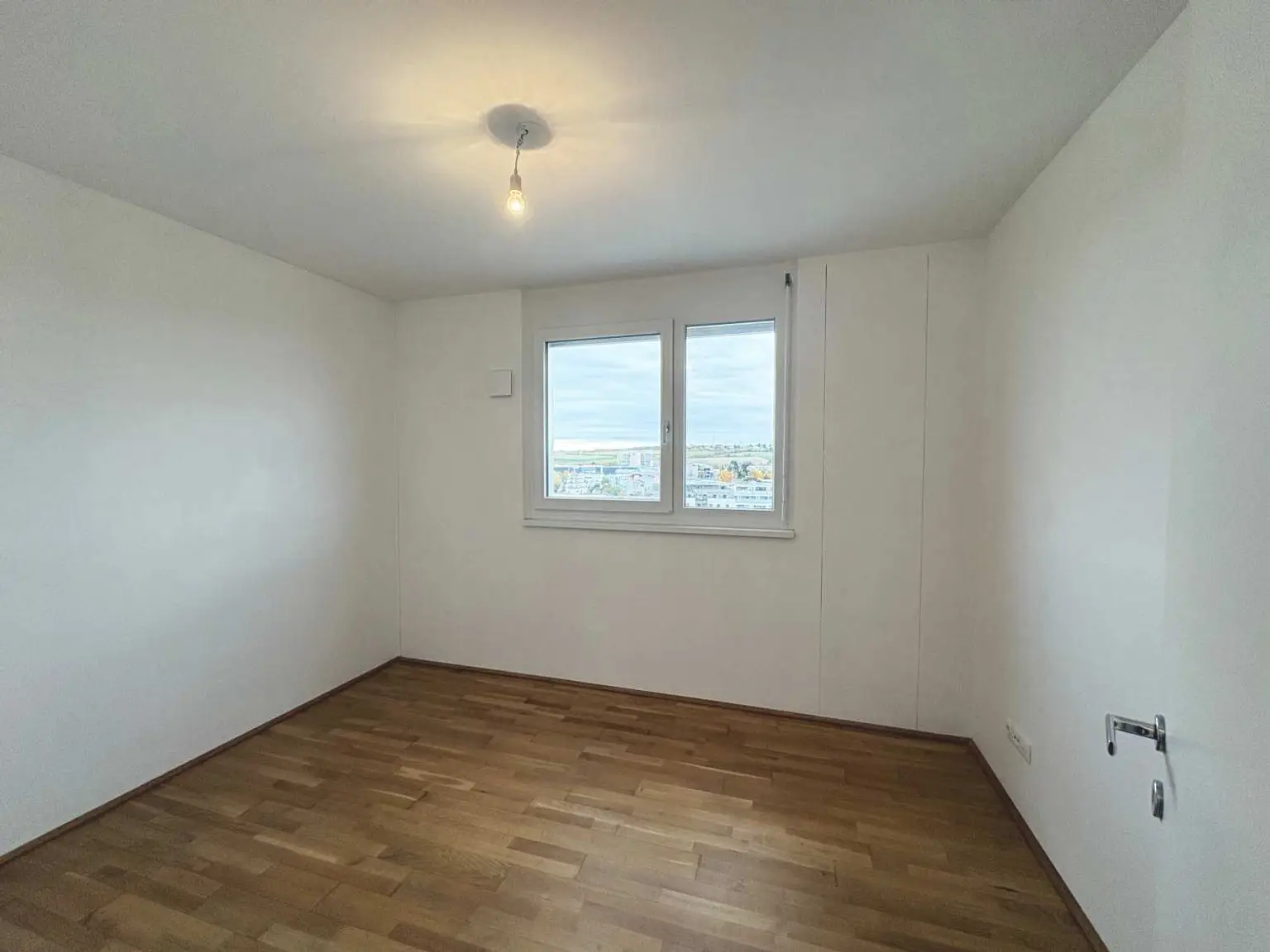 Q11 Leben in Simmering - Traumhafter Ausblick -
Loggiawohnung mit 3 Zimmern und Deckenkühlung!