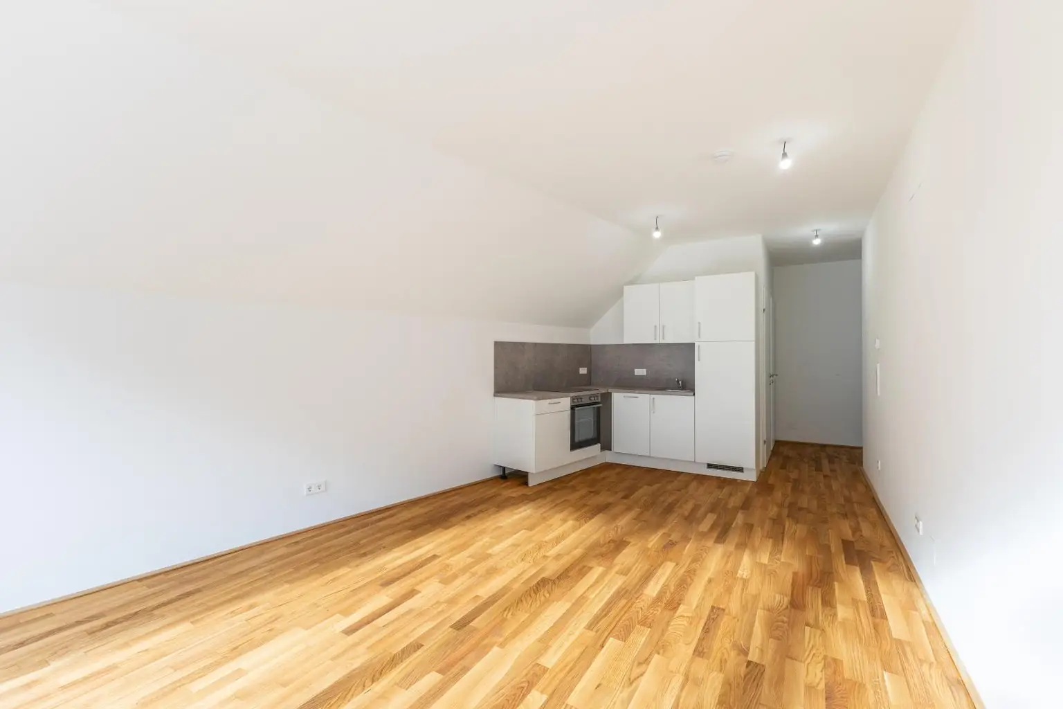 2-Zimmer-Dachgeschoßwohnung mit Terrasse