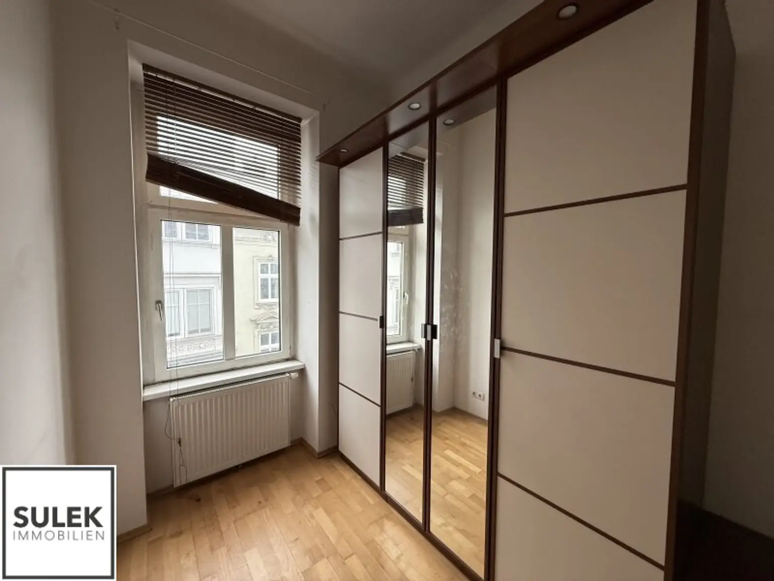 Geräumige 2-Zimmer-Wohnung mit Potenzial auf der Mariahilfer Straße 187 (sanierungsbedürftig)  **VIDEOTOUR**