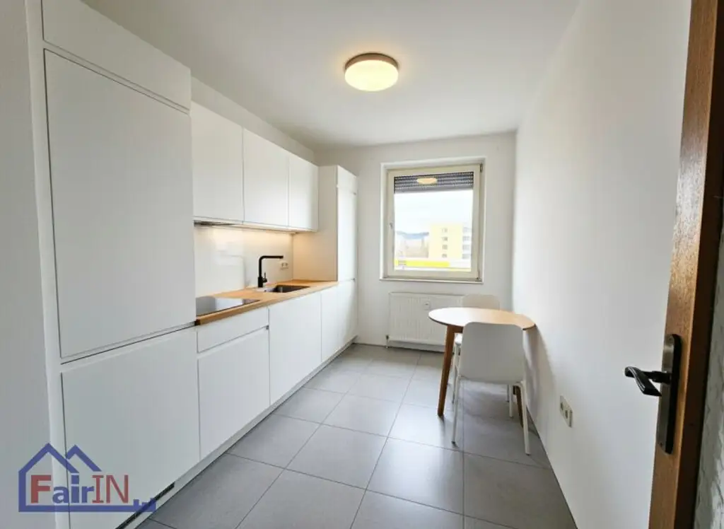 " Moderne Stadtwohnung mit Loggia in zentraler Lage - 2 Zimmer "