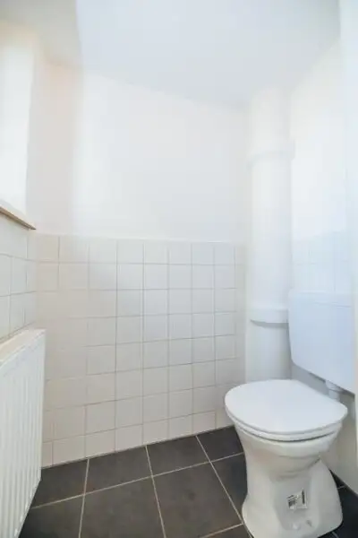 STILVOLL RENOVIERT I ZENTRALE LAGE NÄHE FH JOANNEUM I STRASSENBAHN DIREKT VOR ORT I ALTBAU-FLAIR I 2. OBERGESCHOSS MIT AUFZUG I TIERFREUNDLICH I PROJEKT WOHNEN I