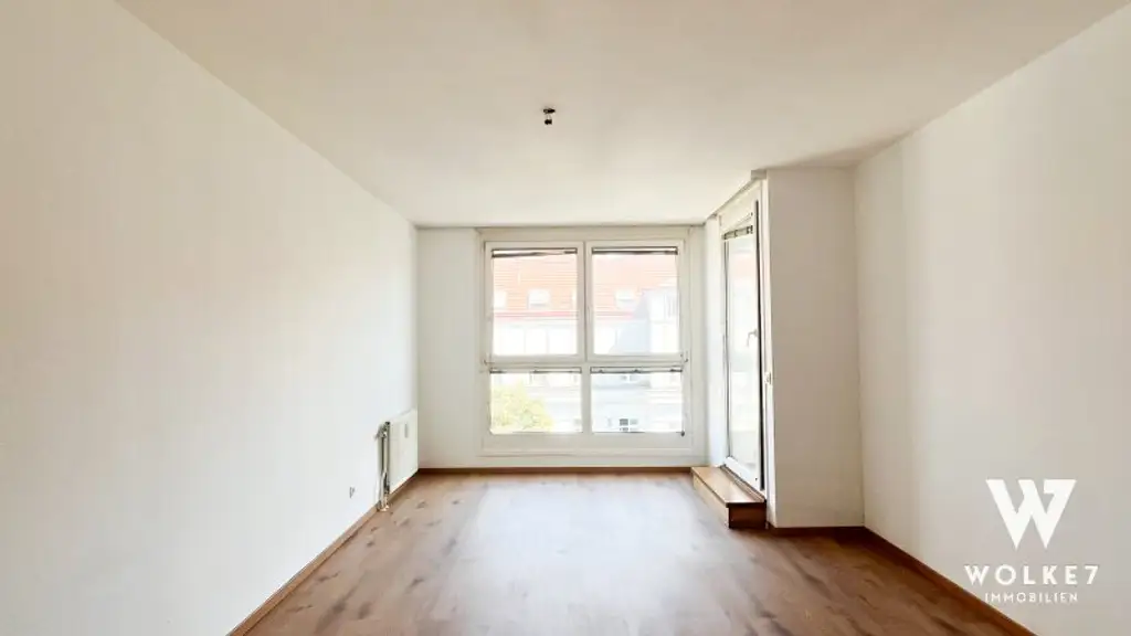 Helle und ruhige 4-Zimmer-Maisonette mit Loggia in Neubau I Nähe Donau