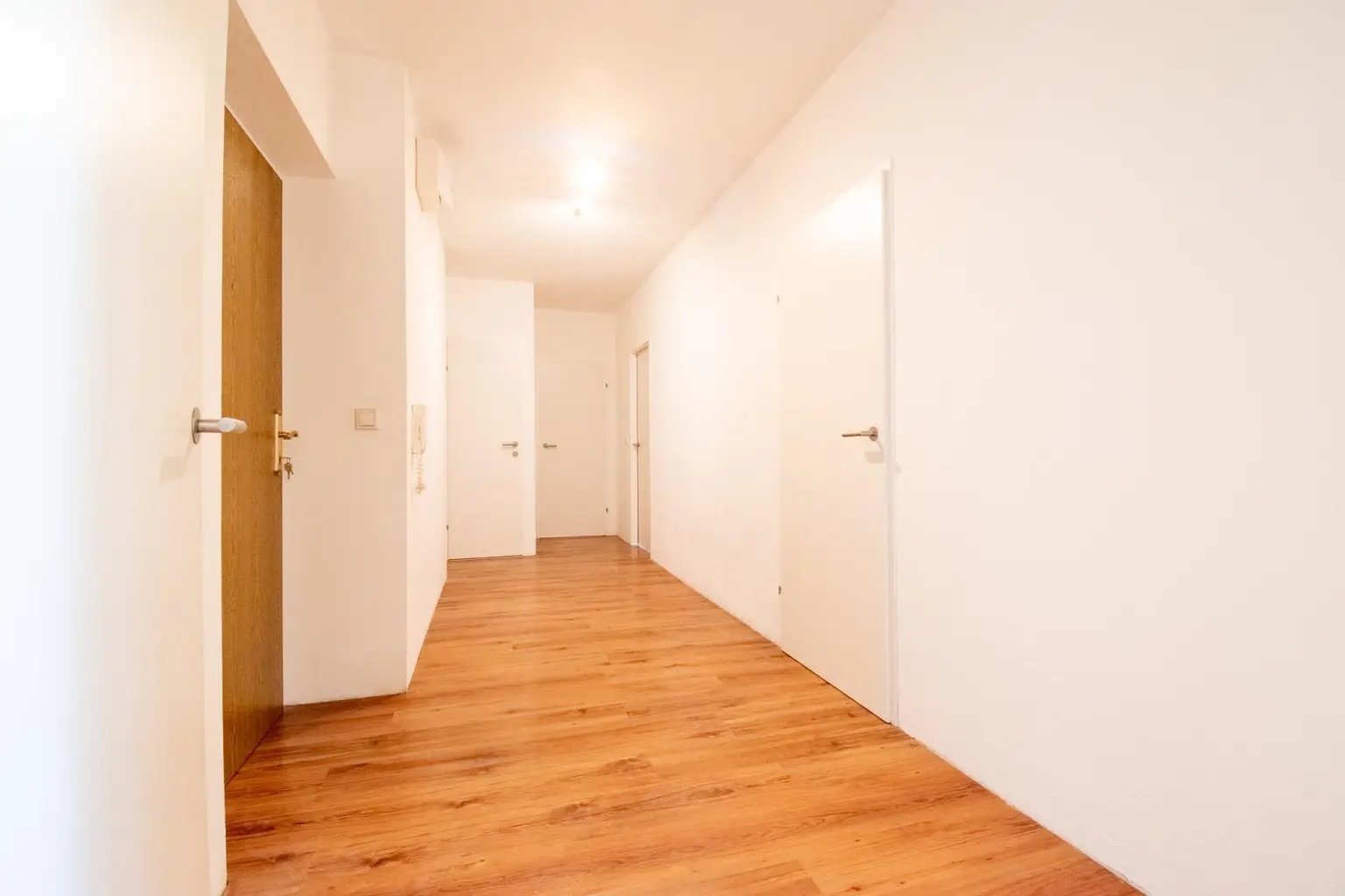 "Ruhelage! 2-Zimmer-Eigentumswohnung mit Loggia!"
