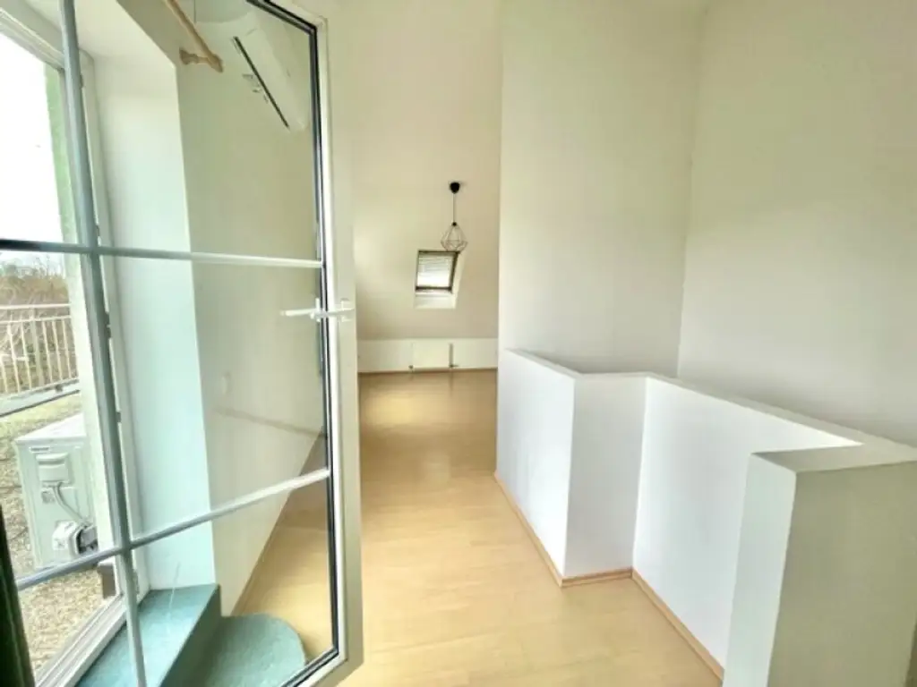 MIETOBJEKT- Wunderschönes Doppel-Haus mit herrlichen Terrassen & Garten - BRUCKHAUFEN -Nähe Donauturm - Uno- City!