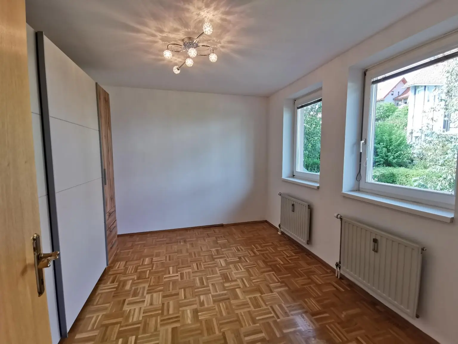 Charmante 2-Zimmer-Wohnung mit Balkon im Grünen