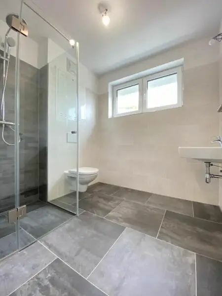 Traumwohnung in 1110 Wien: 45m², 2 Zimmer, Balkon, neuwertig, vermietet bis Oktober 2024