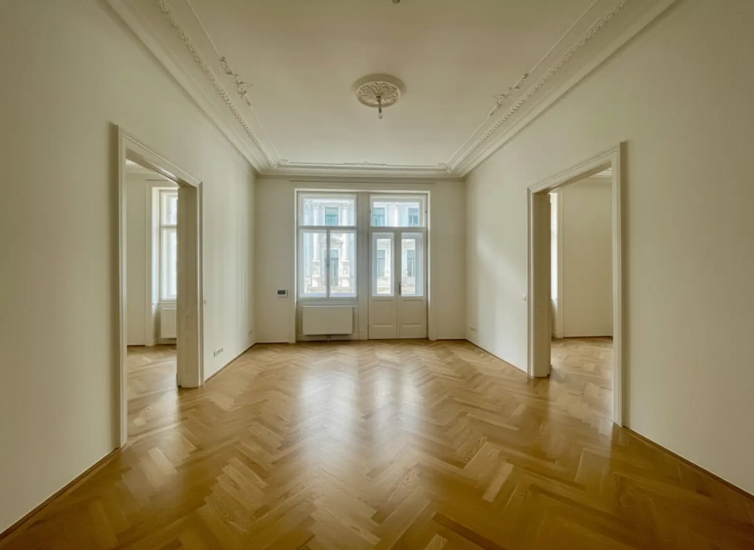 UNBEFRISTET: Traumhafte Altbauwohnung in prominenter Lage